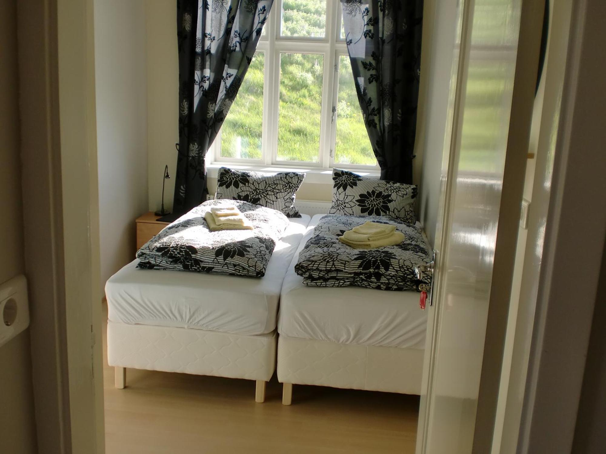 Guesthouse Tilraun Blonduos Zimmer foto